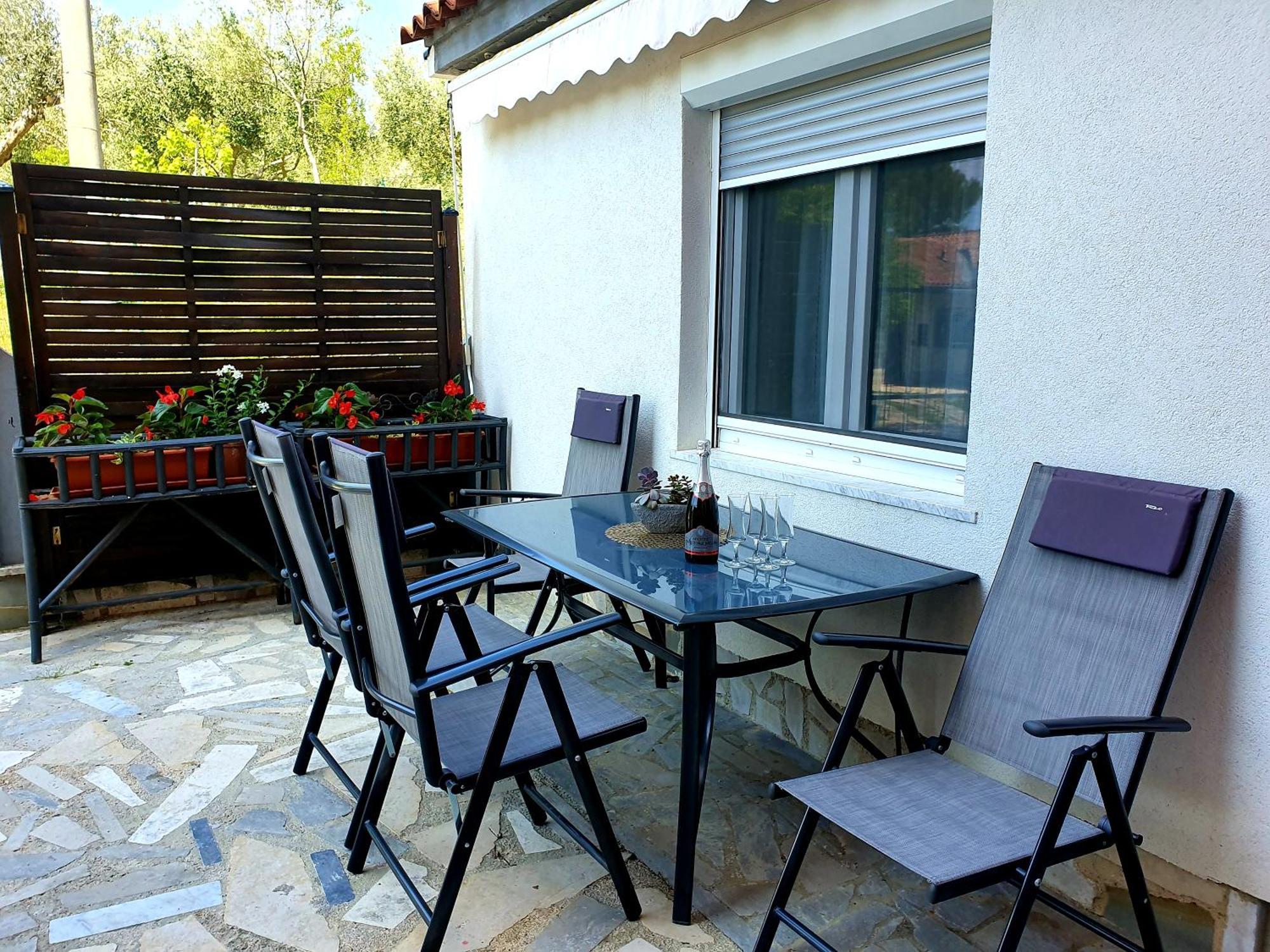 Apartments Villa Bazilika Secovlje Luaran gambar