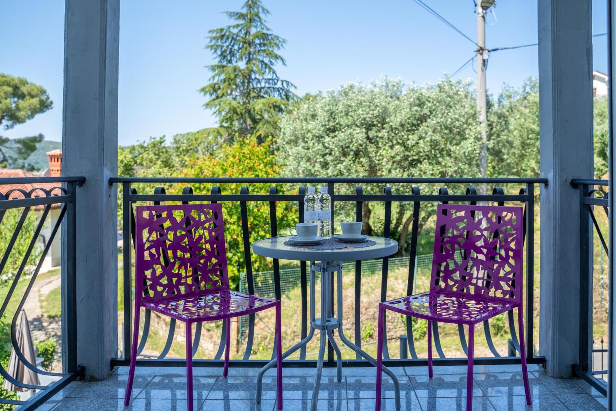 Apartments Villa Bazilika Secovlje Bilik gambar