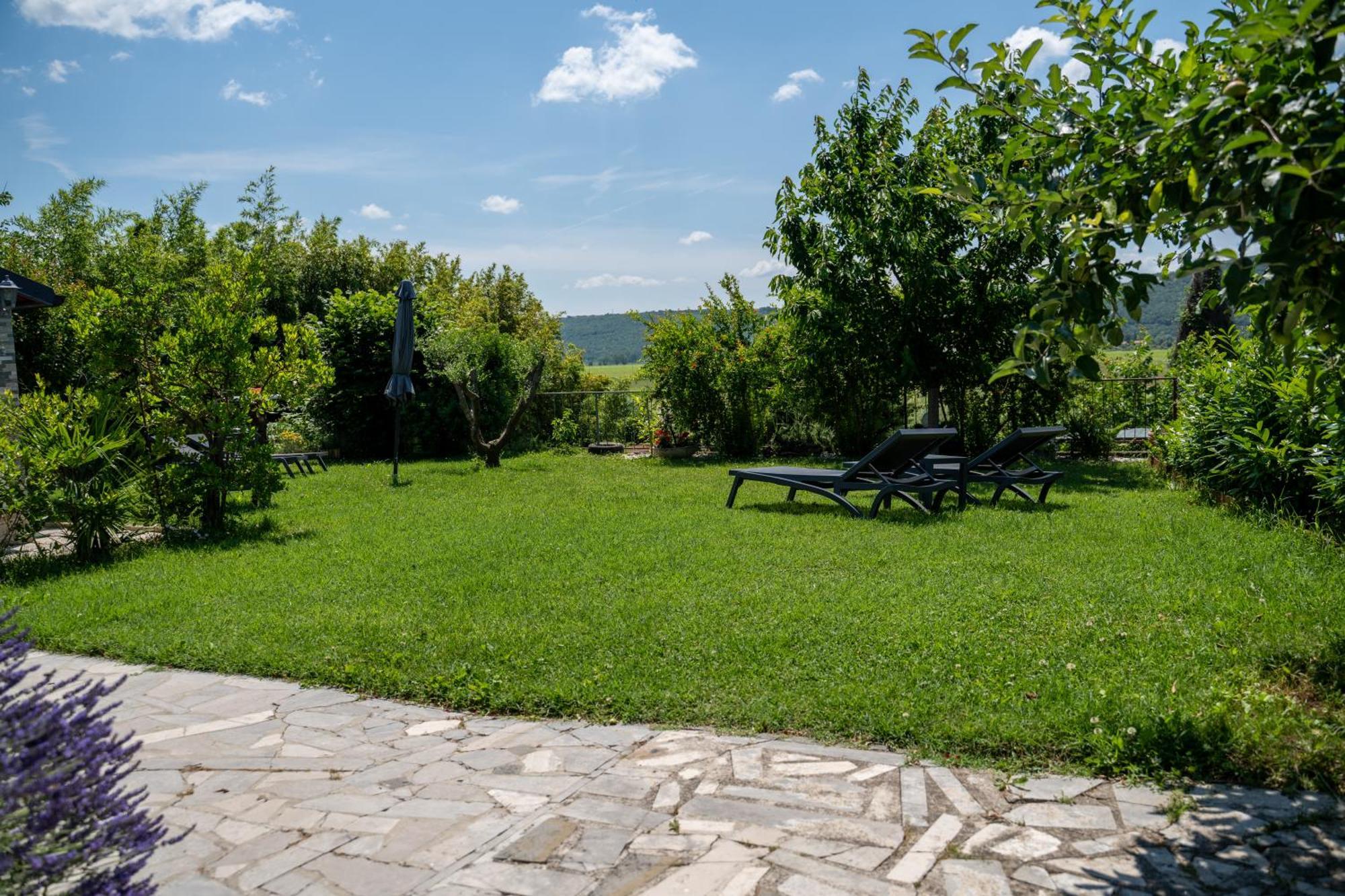 Apartments Villa Bazilika Secovlje Luaran gambar